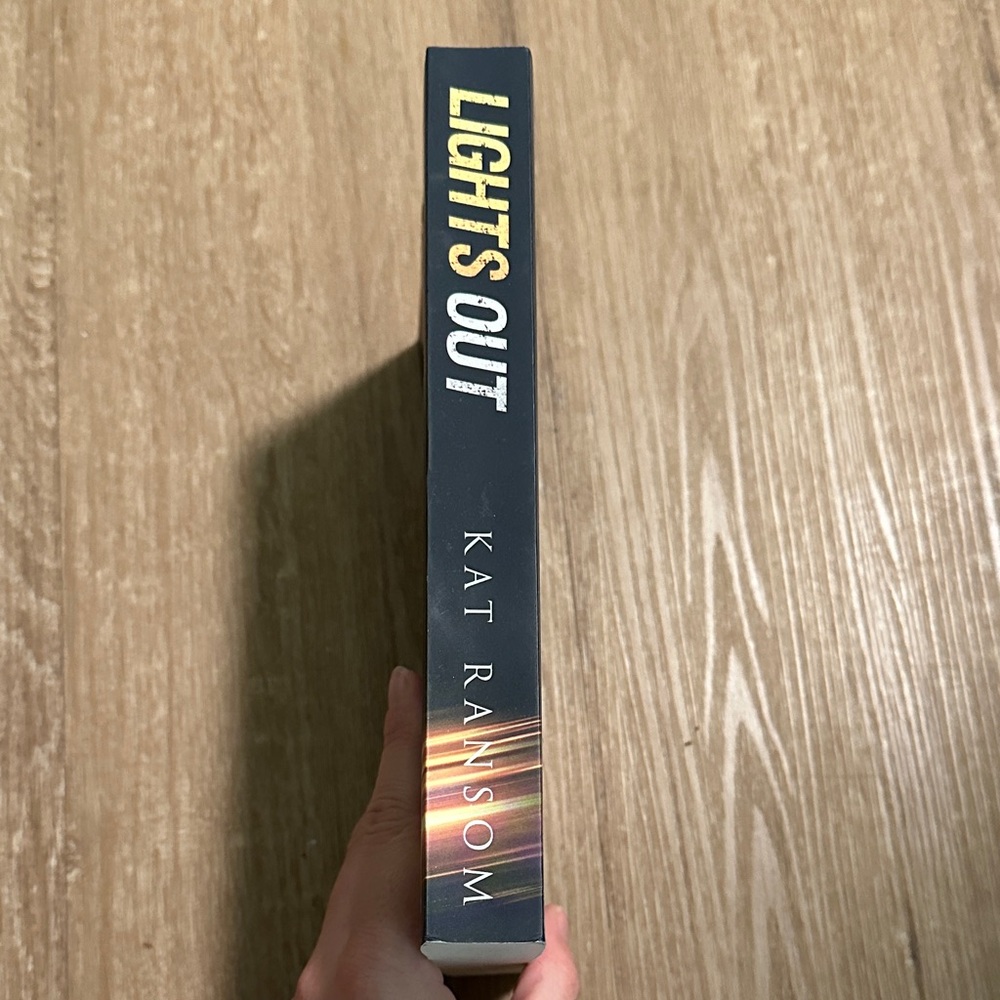 Lights Out by Kat Ransom Book - Picture 4 of 7